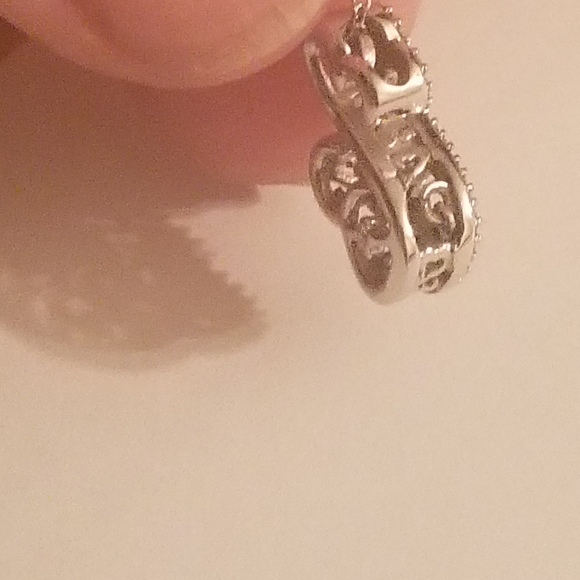 White gold.and diamond necklace with box - Picture 2 of 6